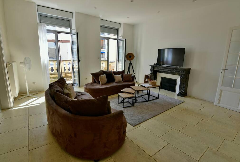 Grand Appartement De Haut Standing En Centre-Ville Montluçon Esterno foto
