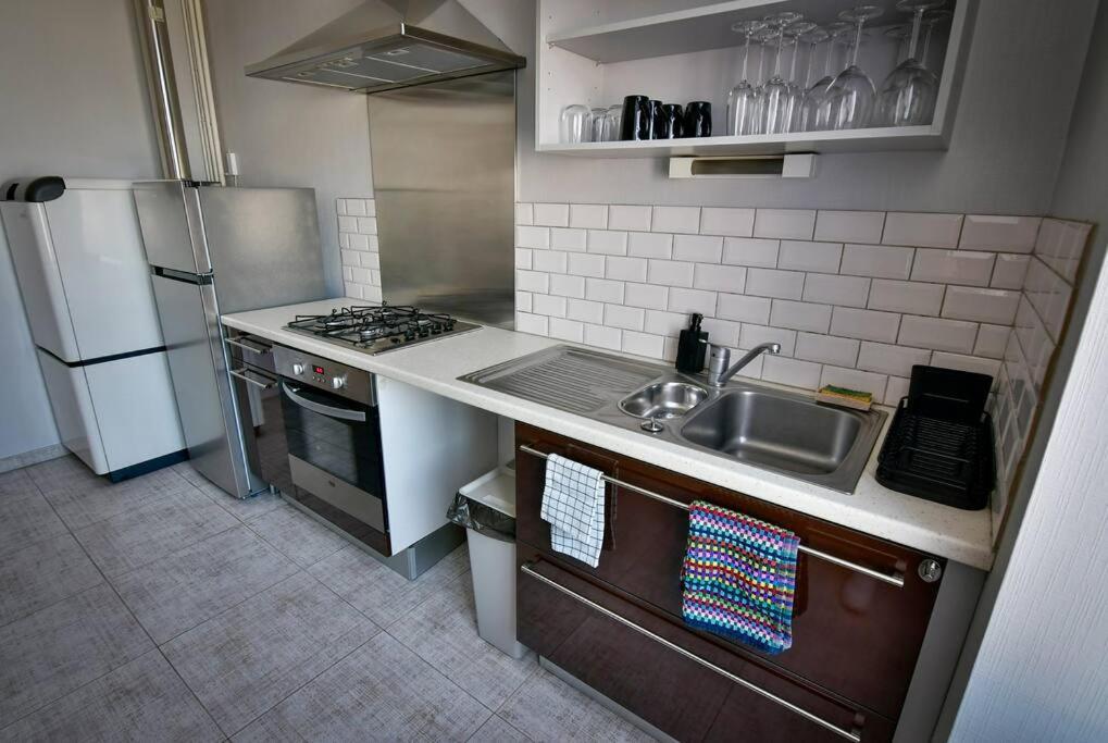 Grand Appartement De Haut Standing En Centre-Ville Montluçon Esterno foto